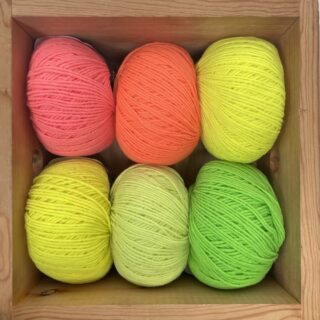 Wool Dreamers Mota Neon